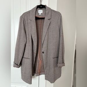 Checkered Boyfriend blazer.